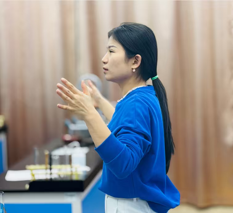 杨冬月 / Dongyue Yang